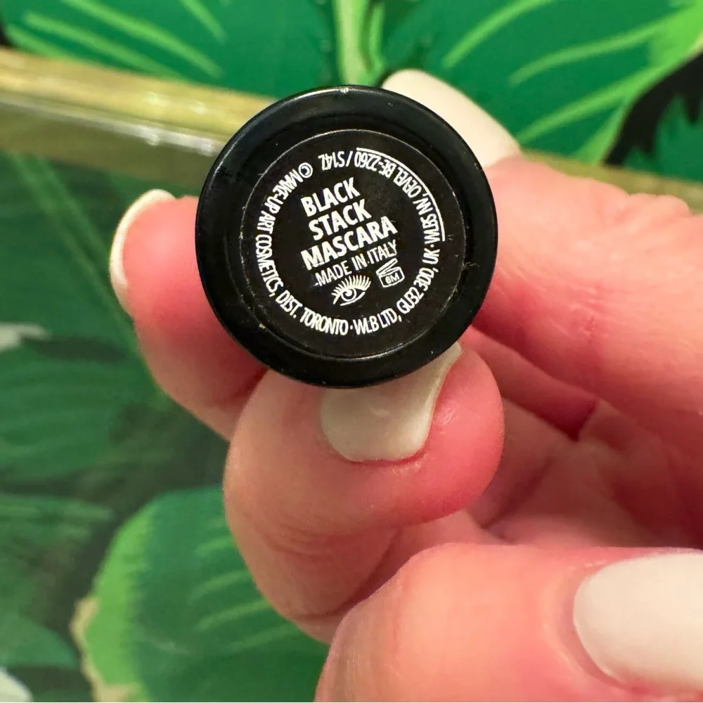 NWT MAC Stack Elevated Mascara Black Mini 3ml